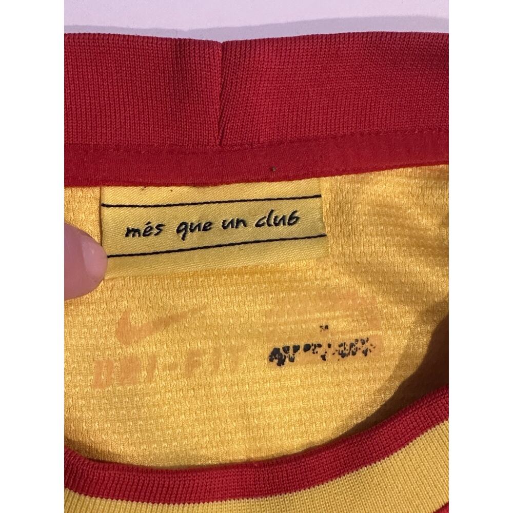 FC Barcelona Neymar Jr #11 Soccer Jersey Size Men’s Sz Large #3 On Sleeve 2013 - Picture 8 of 12